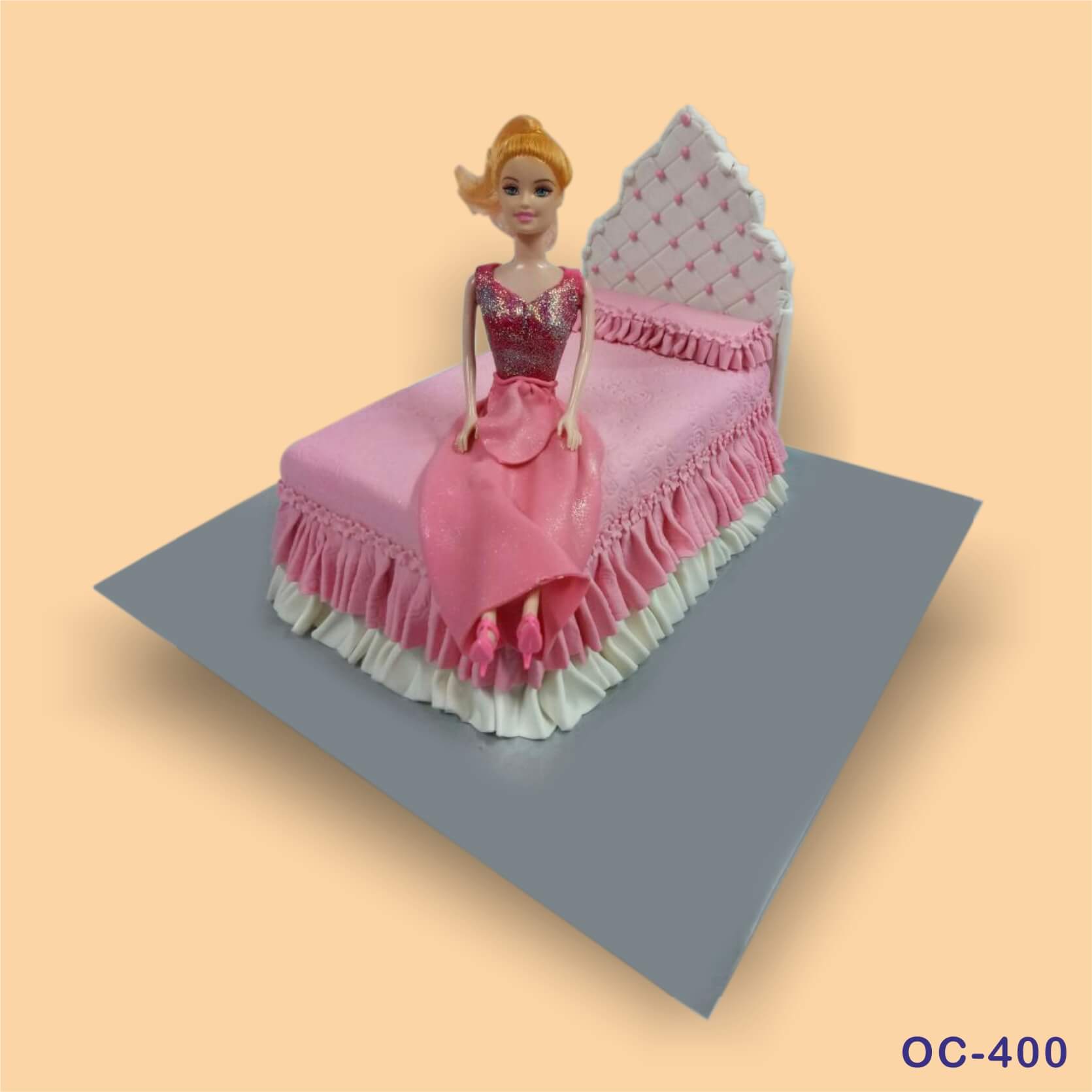 Couple in Bed Fondant Cake - BPC-0031 | Bachelor Party Cakes