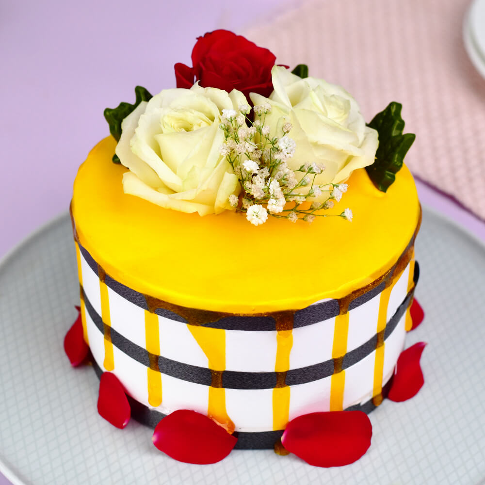 Red Bee Cake | Cake Delivery in Kollam | CakesKart