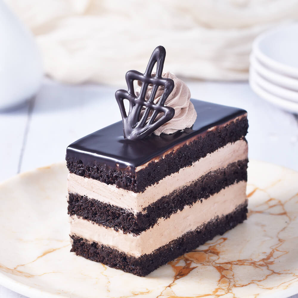 Buy Black Currant Pastry Online| Online Cake Delivery - CakeBee